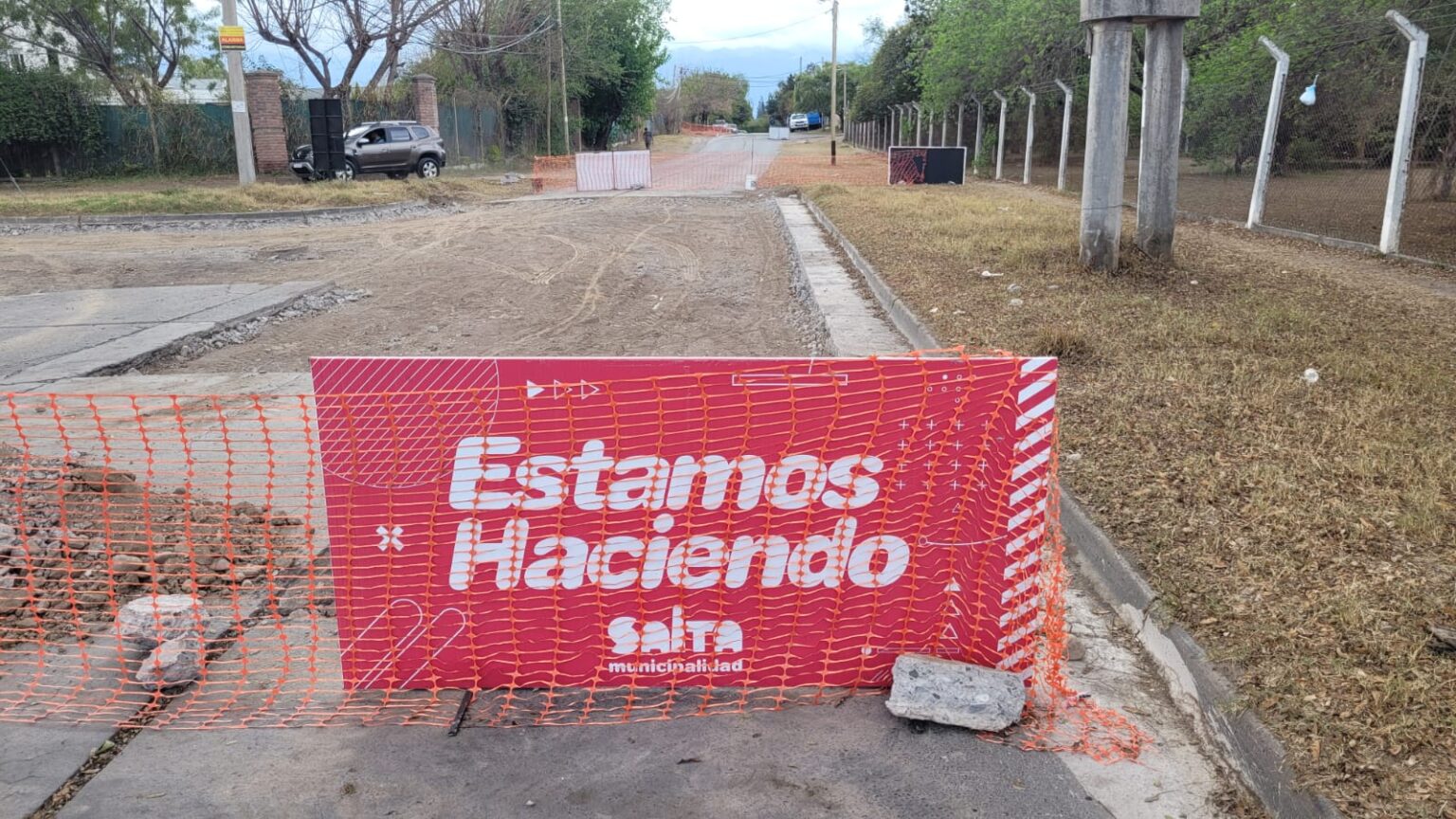 La Municipalidad avanza en la recuperación de calles de barrios de zona sur