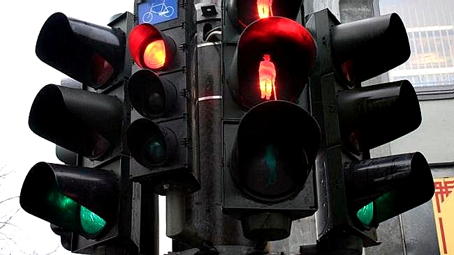 Semáforos Inteligentes: se sospecha que la ciudad fue engañada como niños