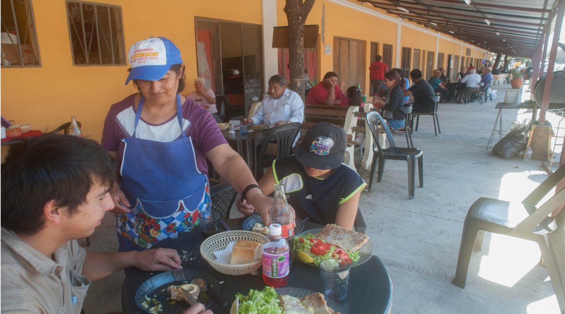El Paseo de la Familia una 
