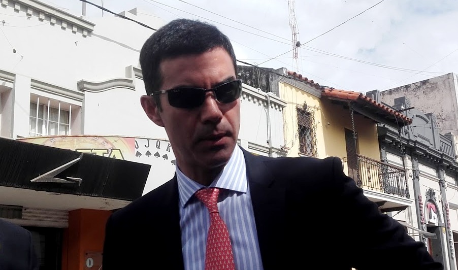Urtubey “no tiene la menor idea” del caso Martín Martinez y sus varios sueldos
