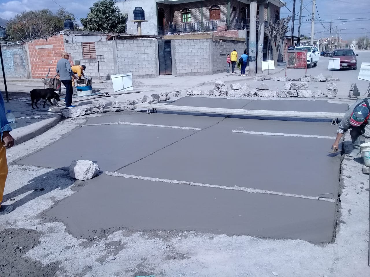 Arreglo de calles: continúan las tareas en diversos barrios de la ciudad