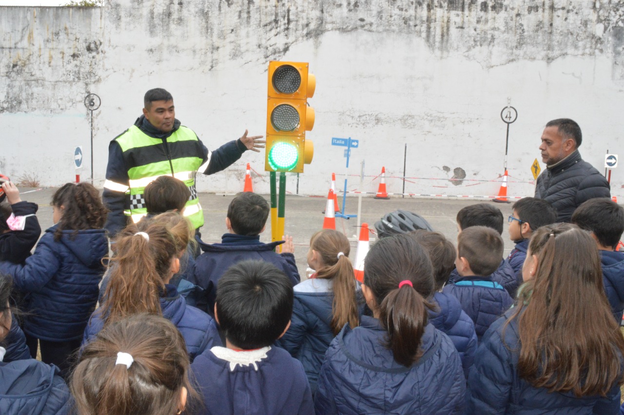 Continúan las jornadas de concientización vial en las escuelas