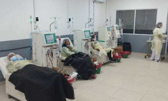 La situación en los centros de diálisis se encuentra en una “crisis terminal”